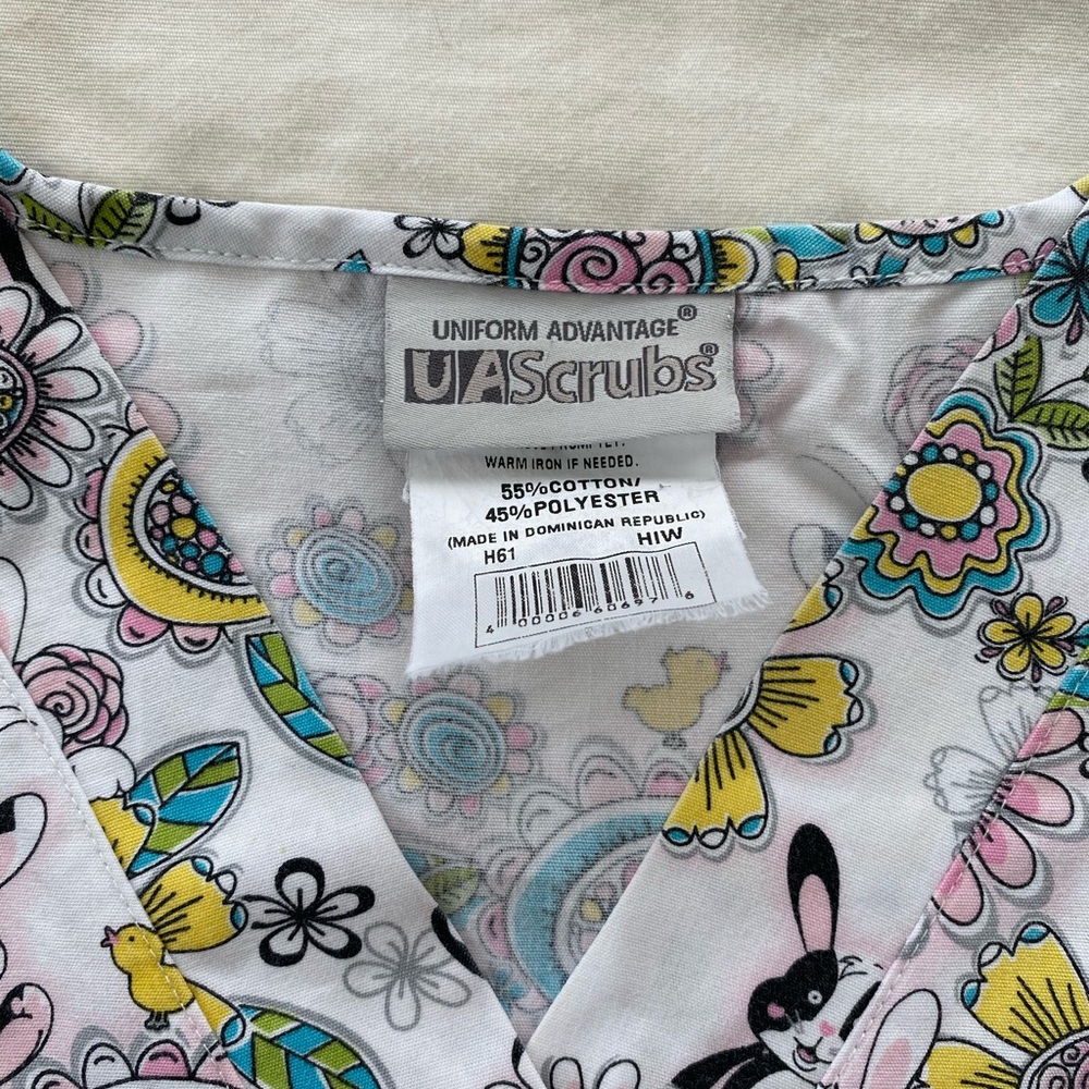 Scrub top - Picture 2 of 2